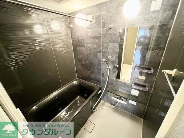 レヴメゾン神山四番館の物件内観写真